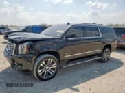 ✅ 2020 GMC Yukon XL Denali • VIN: 1GKS1HKJ2LR117402 • Лот: 81046145. Опубликован ранее на Copart с пробегом 121 280 миль. Бесплатный доступ к архиву аукционных продаж из США и подробный отчёт об истории автомобиля на DreamBid. Изображение 1.