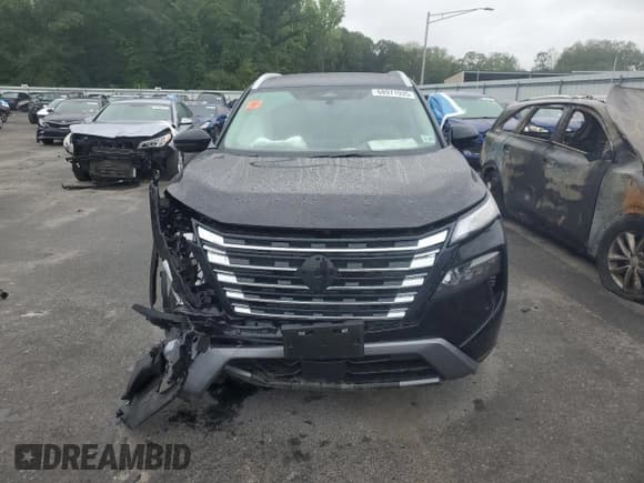 ✅ 2025 Nissan Rogue SL • VIN: JN8BT3CB3SW163020 • Lot: 68971935. Listed on Copart with 5,000 mi. Free auction sales archive from the USA and detailed vehicle history report at DreamBid. Image 5.