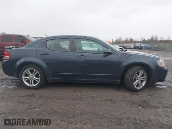 ✅ 2008 Dodge Avenger R/T • VIN: 1B3LC76M58N660400 • Lot: 43596152. Listed on IAAI with 109,384 mi. Free auction sales archive from the USA and detailed vehicle history report at DreamBid. Image 13.