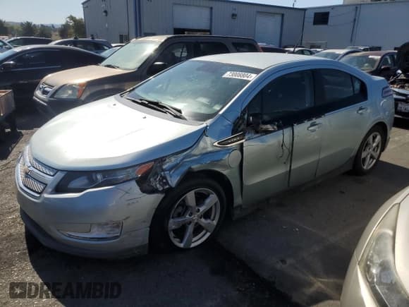 ✅ 2013 Chevrolet Volt • VIN: 1G1RE6E49DU137873 • Lot: 73008804. Wystawiony na Copart z przebiegiem Nie podano. Bezpłatny archiwum sprzedaży aukcyjnych z USA i szczegółowy raport historii pojazdu na DreamBid. Zdjęcie 1.