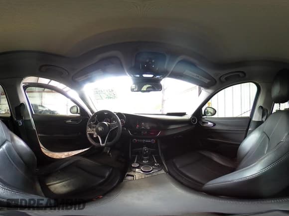 ✅ 2017 Alfa Romeo Giulia • VIN: ZARFAEDN2H7541375 • Lot: 42174545. Listed on IAAI with 71,943 mi. Free auction sales archive from the USA and detailed vehicle history report at DreamBid. Image 18.