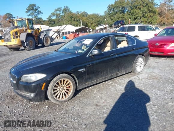 ✅ 2011 BMW 5 Series 535i xDrive • VIN: WBAFU7C53BC778998 • Лот: 43656799. Опубликован ранее на IAAI с пробегом 170 970 миль. Бесплатный доступ к архиву аукционных продаж из США и подробный отчёт об истории автомобиля на DreamBid. Изображение 2.