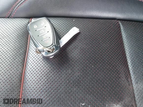 ✅ 2020 Chevrolet Blazer RS • VIN: 3GNKBERS6LS631120 • Лот: 43195479. Опубликован ранее на IAAI с пробегом 48 237 миль. Бесплатный доступ к архиву аукционных продаж из США и подробный отчёт об истории автомобиля на DreamBid. Изображение 11.