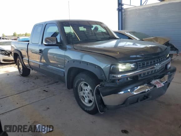 ✅ 1999 Chevrolet Silverado 1500 LS • VIN: 2GCEC19T0X1240597 • Лот: 69139844. Опубликован ранее на Copart с пробегом 190 352 миль. Бесплатный доступ к архиву аукционных продаж из США и подробный отчёт об истории автомобиля на DreamBid. Изображение 4.