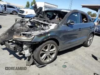 ✅ 2017 Audi Q3 Premium Plus • VIN: WA1JCCFS8HR010167 • Lot: 54121684. Wystawiony na Copart z przebiegiem Nie podano. Bezpłatny archiwum sprzedaży aukcyjnych z USA i szczegółowy raport historii pojazdu na DreamBid. Zdjęcie 1.