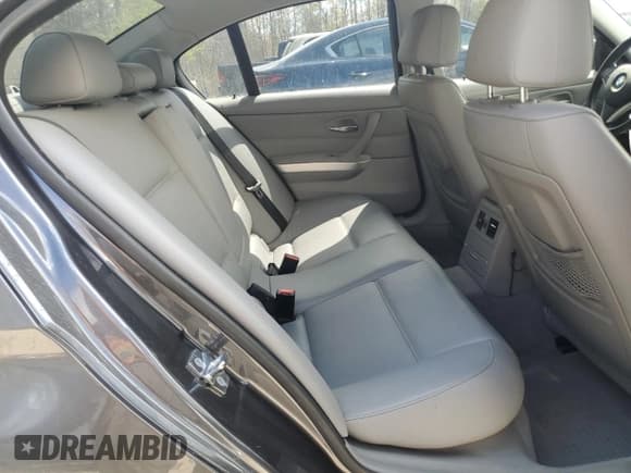 ✅ 2008 BMW 3 Series 335xi • VIN: WBAVD535X8A009516 • Lot: 54378085. Listed on Copart with 103,998 mi. Free auction sales archive from the USA and detailed vehicle history report at DreamBid. Image 10.