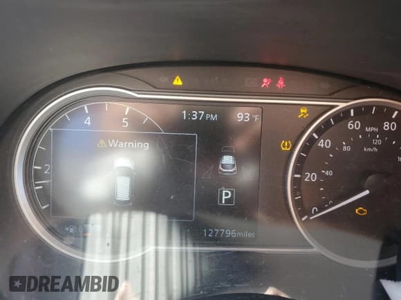 ✅ 2018 Nissan Kicks SR • VIN: 3N1CP5CU8JL527909 • Lot: 84377155. Listed on Copart with 127,796 mi. Free auction sales archive from the USA and detailed vehicle history report at DreamBid. Image 9.