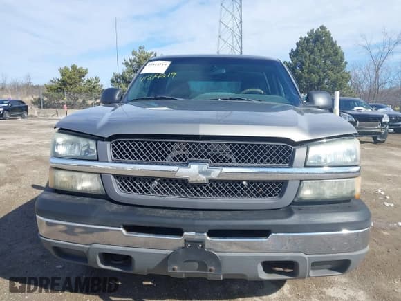 ✅ 2003 Chevrolet Silverado 1500 Work Truck • VIN: 1GCEC14X73Z171757 • Лот: 41814219. Опубликован ранее на IAAI с пробегом 123 206 миль. Бесплатный доступ к архиву аукционных продаж из США и подробный отчёт об истории автомобиля на DreamBid. Изображение 12.