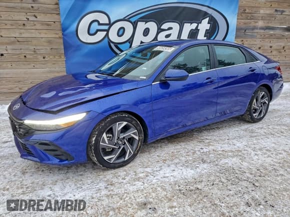 ✅ 2025 Hyundai Elantra SEL Convenience • VIN: KMHLS4DG0SU879688 • Лот: 95659365. Опубликован ранее на Copart с пробегом 22 928 миль. Бесплатный доступ к архиву аукционных продаж из США и подробный отчёт об истории автомобиля на DreamBid. Изображение 1.