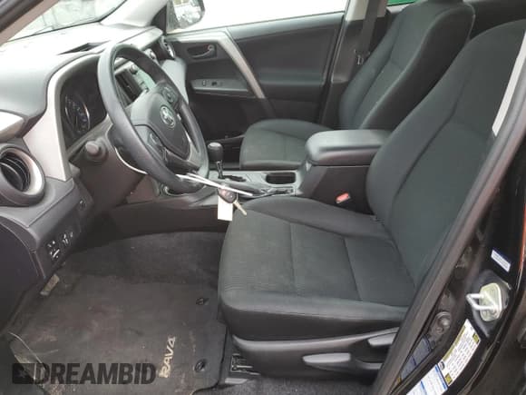 ✅ 2017 Toyota RAV4 LE • VIN: 2T3BFREV6HW689081 • Lot: 89627355. Wystawiony na Copart z przebiegiem 88 199 mil. Bezpłatny archiwum sprzedaży aukcyjnych z USA i szczegółowy raport historii pojazdu na DreamBid. Zdjęcie 7.