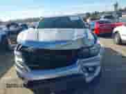 2018 Chevrolet Colorado 2WD LT с VIN 1GCGSCEN5J1177895, выставлен на аукционе IAAI как лот 43483442 с пробегом 54 810 миль миль и . История ставок и продаж доступна на DreamBid. Изображение 12.