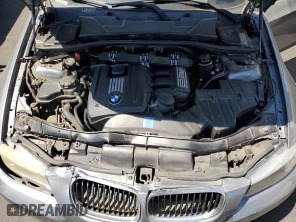 ✅ 2010 BMW 3 Series 328i • VIN: WBAPH5G56ANM69911 • Lot: 68366845. Listed on Copart with 258,616 mi. Free auction sales archive from the USA and detailed vehicle history report at DreamBid. Image 11.