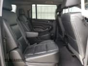 ✅ 2019 Chevrolet Suburban LT • VIN: 1GNSKHKC2KR298694 • Lot: 49498855. Wystawiony na Copart z przebiegiem 252 062 mil. Bezpłatny archiwum sprzedaży aukcyjnych z USA i szczegółowy raport historii pojazdu na DreamBid. Zdjęcie 11.