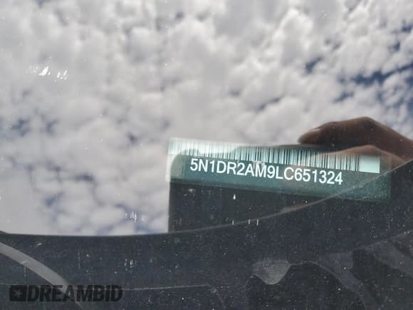 ✅ 2020 Nissan Pathfinder S • VIN: 5N1DR2AM9LC651324 • Lot: 60537905. Wystawiony na Copart z przebiegiem 172 925 mil. Bezpłatny archiwum sprzedaży aukcyjnych z USA i szczegółowy raport historii pojazdu na DreamBid. Zdjęcie 13.