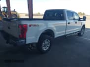✅ 2017 Ford F-250 Lariat • VIN: 1FT7W2BT4HEE26465 • Lot: 43605590. Wystawiony na IAAI z przebiegiem Nie podano. Bezpłatny archiwum sprzedaży aukcyjnych z USA i szczegółowy raport historii pojazdu na DreamBid. Zdjęcie 4.