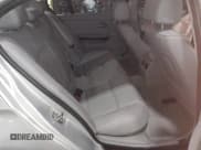 ✅ 2011 BMW 3 Series 328i xDrive • VIN: WBAPK5C50BA658263 • Lot: 43202514. Wystawiony na IAAI z przebiegiem 86 905 mil. Bezpłatny archiwum sprzedaży aukcyjnych z USA i szczegółowy raport historii pojazdu na DreamBid. Zdjęcie 8.