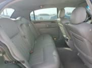 ✅ 2004 Lincoln Town Car Signature • VIN: 1LNHM81W54Y627725 • Lot: 92214815. Wystawiony na Copart z przebiegiem 68 744 mil. Bezpłatny archiwum sprzedaży aukcyjnych z USA i szczegółowy raport historii pojazdu na DreamBid. Zdjęcie 10.