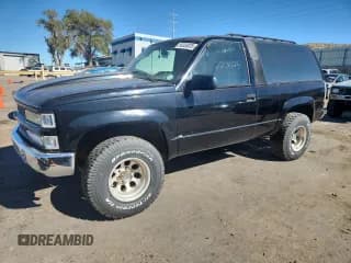 ✅ 1994 Chevrolet Blazer • VIN: 1GNEK18K1RJ326206 • Lot: 90358035. Wystawiony na Copart z przebiegiem 223 625 mil. Bezpłatny archiwum sprzedaży aukcyjnych z USA i szczegółowy raport historii pojazdu na DreamBid. Zdjęcie 1.