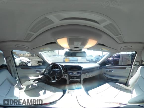 ✅ 2014 Mercedes-Benz E 350 Luxury • VIN: WDDHH8JB1EA825952 • Lot: 42136310. Listed on IAAI with 130,803 mi. Free auction sales archive from the USA and detailed vehicle history report at DreamBid. Image 19.