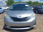 ✅ 2014 Toyota Sienna LE AAS • VIN: 5TDKK3DC9ES489463 • Lot: 42344427. Listed on IAAI with 233,265 mi. Free auction sales archive from the USA and detailed vehicle history report at DreamBid. Image 12.