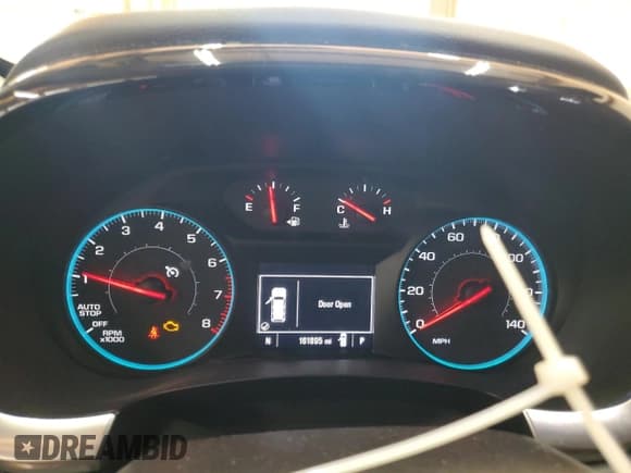 ✅ 2019 Chevrolet Traverse LS • VIN: 1GNERLKW8KJ112256 • Lot: 80810735. Wystawiony na Copart z przebiegiem 161 895 mil. Bezpłatny archiwum sprzedaży aukcyjnych z USA i szczegółowy raport historii pojazdu na DreamBid. Zdjęcie 9.