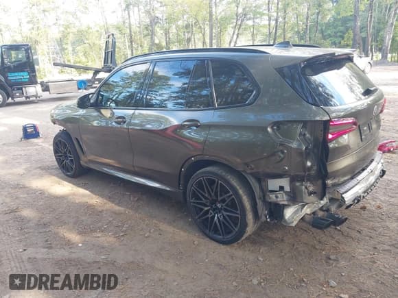 ✅ 2022 BMW X5 M • VIN: 5YMJU0C02N9J27363 • Лот: 43327458. Опубликован ранее на IAAI с пробегом 27 820 миль. Бесплатный доступ к архиву аукционных продаж из США и подробный отчёт об истории автомобиля на DreamBid. Изображение 3.