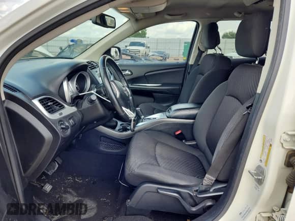 2018 Dodge Journey SE с VIN 3C4PDCAB7JT519460, выставлен на аукционе Copart как лот 64618015 с пробегом 68 124 миль миль и Списание • Salvage title. История ставок и продаж доступна на DreamBid. Изображение 7.