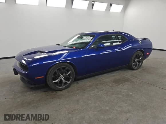 ✅ 2018 Dodge Challenger SXT Plus • VIN: 2C3CDZAG4JH255172 • Лот: 86799505. Опубликован ранее на Copart с пробегом 29 548 миль. Бесплатный доступ к архиву аукционных продаж из США и подробный отчёт об истории автомобиля на DreamBid. Изображение 1.