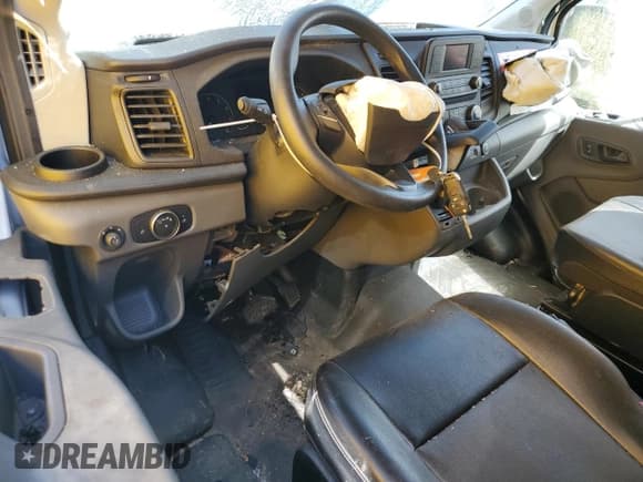 ✅ 2020 Ford Transit Cargo • VIN: 1FTYE1C87LKB32242 • Лот: 46459825. Опубликован ранее на Copart с пробегом Не указан. Бесплатный доступ к архиву аукционных продаж из США и подробный отчёт об истории автомобиля на DreamBid. Изображение 8.