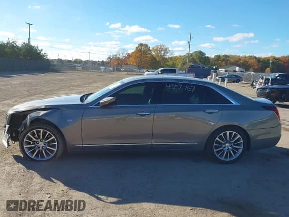 ✅ 2018 Cadillac CT6 Luxury AWD • VIN: 1G6KD5RS3JU150809 • Lot: 43571767. Wystawiony na IAAI z przebiegiem 114 162 mil. Bezpłatny archiwum sprzedaży aukcyjnych z USA i szczegółowy raport historii pojazdu na DreamBid. Zdjęcie 15.