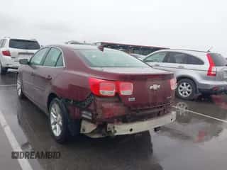 2015 Chevrolet Malibu LT z VIN 1G11C5SL2FF185571, wystawiony jako IAAI lot #43256317 z przebiegiem 65 746 mil mil oraz . Historia ofert i sprzedaży dostępna na DreamBid. Obrazek 6.