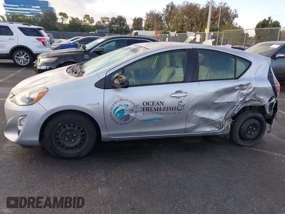 ✅ 2015 Toyota Prius One • VIN: JTDKDTB32F1578917 • Лот: 43719072. Опубликован ранее на IAAI с пробегом 209 020 миль. Бесплатный доступ к архиву аукционных продаж из США и подробный отчёт об истории автомобиля на DreamBid. Изображение 15.