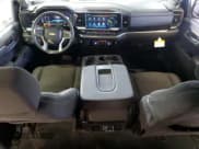 ✅ 2025 Chevrolet Silverado 1500 LT • VIN: 1GCPKDEK2SZ237999 • Лот: 82168975. Опубликован ранее на Copart с пробегом 13 489 миль. Бесплатный доступ к архиву аукционных продаж из США и подробный отчёт об истории автомобиля на DreamBid. Изображение 8.