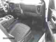 2020 Chevrolet Silverado 2500HD Work Truck z VIN 1GC1YLEY3LF274761, wystawiony jako IAAI lot #40893959 z przebiegiem 191 742 mil mil oraz . Historia ofert i sprzedaży dostępna na DreamBid. Obrazek 5.