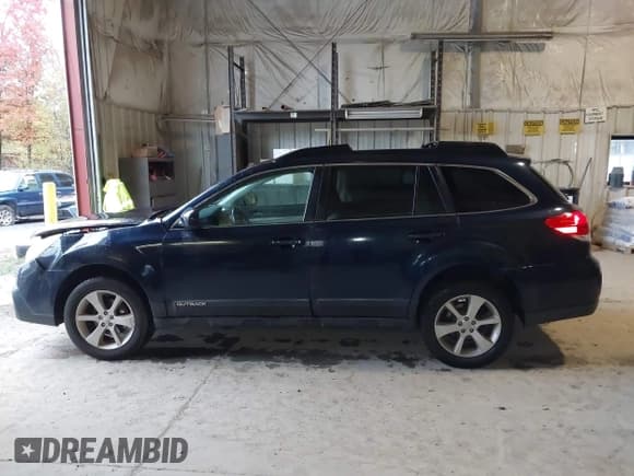 ✅ 2013 Subaru Outback Premium • VIN: 4S4BRBCC2D3316919 • Lot: 43429725. Listed on IAAI with 169,187 mi. Free auction sales archive from the USA and detailed vehicle history report at DreamBid. Image 14.