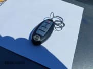 ✅ 2016 Nissan Quest SV • VIN: JN8AE2KP2G9153176 • Lot: 42647379. Wystawiony na IAAI z przebiegiem Nie podano. Bezpłatny archiwum sprzedaży aukcyjnych z USA i szczegółowy raport historii pojazdu na DreamBid. Zdjęcie 11.