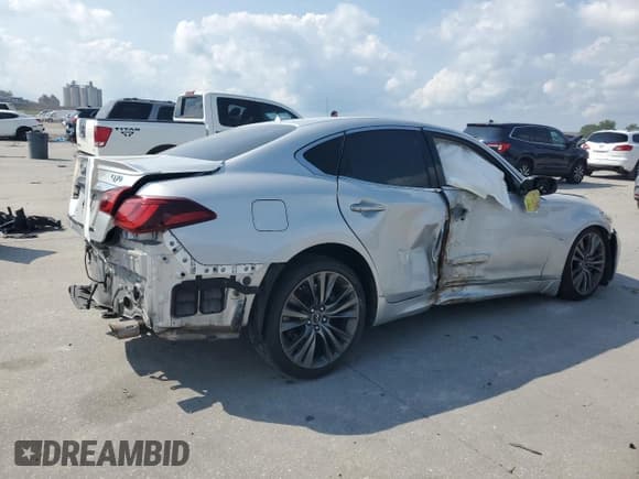 ✅ 2019 Infiniti Q70 Luxe • VIN: JN1BY1AP1KM500136 • Lot: 59349665. Listed on Copart with Not provided. Free auction sales archive from the USA and detailed vehicle history report at DreamBid. Image 3.