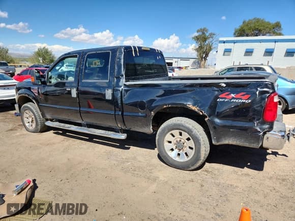 ✅ 2008 Ford F-250 XL • VIN: 1FTSW21R98EA72510 • Lot: 81579615. Wystawiony na Copart z przebiegiem 335 639 mil. Bezpłatny archiwum sprzedaży aukcyjnych z USA i szczegółowy raport historii pojazdu na DreamBid. Zdjęcie 2.