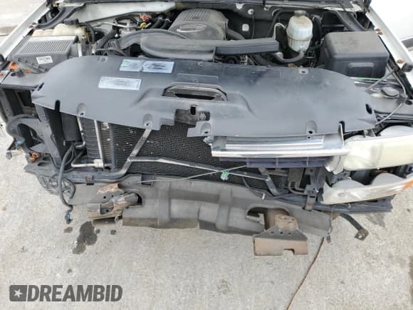 ✅ 2005 Chevrolet Suburban LS • VIN: 3GNEC16Z85G243106 • Лот: 82868994. Опубликован ранее на Copart с пробегом 192 142 миль. Бесплатный доступ к архиву аукционных продаж из США и подробный отчёт об истории автомобиля на DreamBid. Изображение 12.