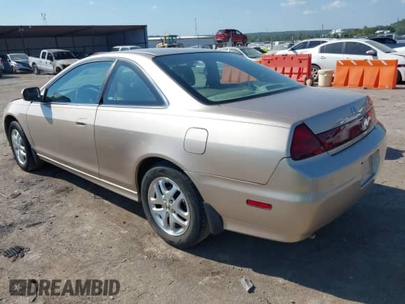 2001 Honda Accord EX с VIN 1HGCG22541A033075, выставлен на аукционе IAAI как лот 40200453 с пробегом 121 275 миль миль и . История ставок и продаж доступна на DreamBid. Изображение 3.