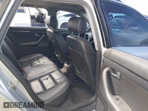 ✅ 2003 Audi A4 1.8T • VIN: WAUVC68EX3A164691 • Lot: 41945723. Wystawiony na IAAI z przebiegiem 146 086 mil. Bezpłatny archiwum sprzedaży aukcyjnych z USA i szczegółowy raport historii pojazdu na DreamBid. Zdjęcie 8.