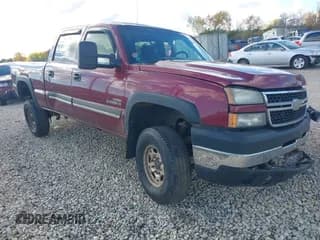 ✅ 2006 Chevrolet Silverado 2500HD LT1 • VIN: 1GCHK23266F105220 • Лот: 43569919. Опубликован ранее на IAAI с пробегом Не указан. Бесплатный доступ к архиву аукционных продаж из США и подробный отчёт об истории автомобиля на DreamBid. Изображение 1.