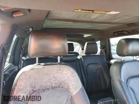 ✅ 2012 Audi Q7 • VIN: WA1AGBFE8CD001564 • Lot: 76814114. Wystawiony na Copart z przebiegiem 101 911 mil. Bezpłatny archiwum sprzedaży aukcyjnych z USA i szczegółowy raport historii pojazdu na DreamBid. Zdjęcie 10.