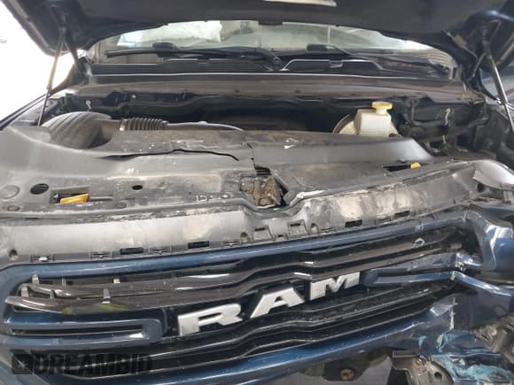 ✅ 2019 Ram 1500 Laramie • VIN: 1C6SRFDT5KN906969 • Lot: 43350806. Wystawiony na IAAI z przebiegiem 119 272 mil. Bezpłatny archiwum sprzedaży aukcyjnych z USA i szczegółowy raport historii pojazdu na DreamBid. Zdjęcie 10.
