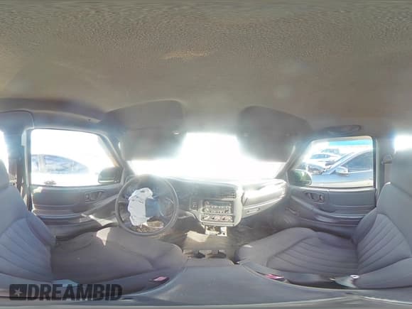 ✅ 2003 Chevrolet S-10 LS • VIN: 1GCCS19X438289287 • Лот: 88000465. Опубликован ранее на Copart с пробегом 212 723 миль. Бесплатный доступ к архиву аукционных продаж из США и подробный отчёт об истории автомобиля на DreamBid. Изображение 13.