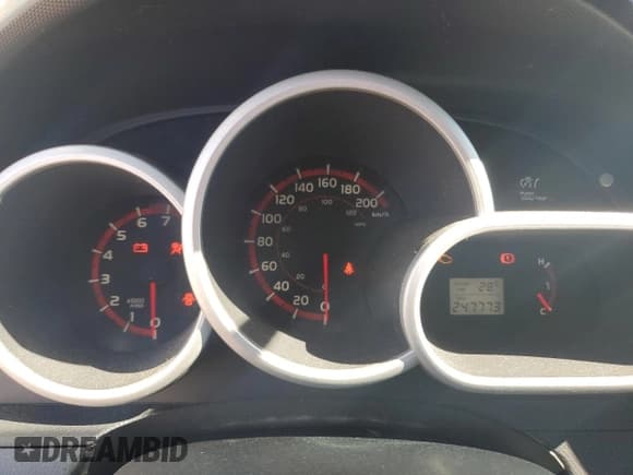 ✅ 2009 Toyota Matrix • VIN: 2T1KU40EX9C050312 • Лот: 68437395. Опубликован ранее на Copart с пробегом 247 773 миль. Бесплатный доступ к архиву аукционных продаж из США и подробный отчёт об истории автомобиля на DreamBid. Изображение 9.