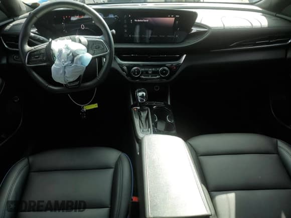 ✅ 2024 Buick Envista Sport Touring • VIN: KL47LBE25RB154159 • Lot: 81663935. Listed on Copart with 17,423 mi. Free auction sales archive from the USA and detailed vehicle history report at DreamBid. Image 8.