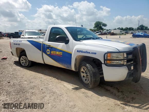 ✅ 2011 Chevrolet Silverado 1500 LT • VIN: 1GCNCSE08BZ278502 • Lot: 61723695. Wystawiony na Copart z przebiegiem 228 536 mil. Bezpłatny archiwum sprzedaży aukcyjnych z USA i szczegółowy raport historii pojazdu na DreamBid. Zdjęcie 4.