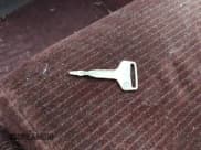 ✅ 1988 Toyota Supra • VIN: JT2MA70J7J0089298 • Лот: 40577741. Опубликован ранее на IAAI с пробегом 174 642 миль. Бесплатный доступ к архиву аукционных продаж из США и подробный отчёт об истории автомобиля на DreamBid. Изображение 11.