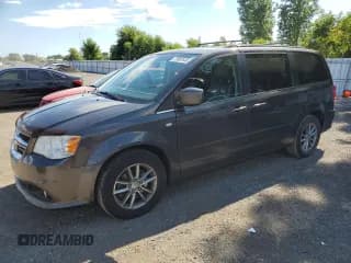 ✅ 2014 Dodge Grand Caravan SE • VIN: 2C4RDGBG4ER301933 • Лот: 70997645. Опубликован ранее на Copart с пробегом 222 575 миль. Бесплатный доступ к архиву аукционных продаж из США и подробный отчёт об истории автомобиля на DreamBid. Изображение 1.